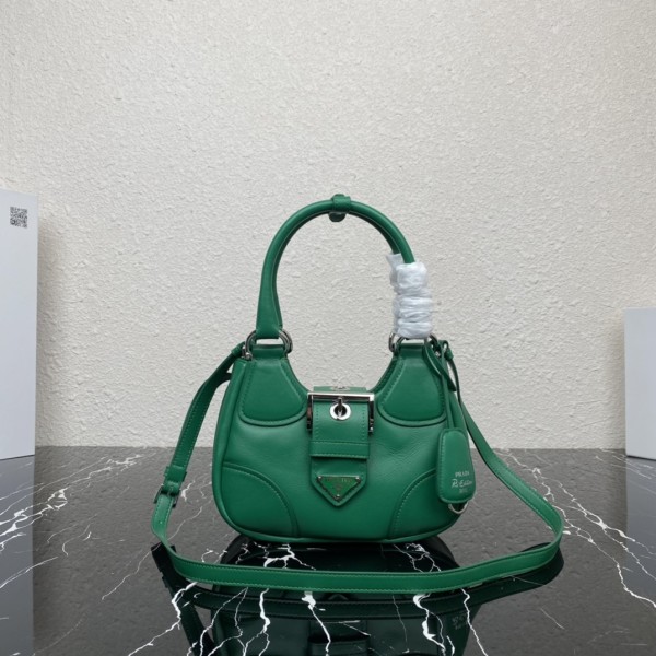 Prada(Moon Bag)