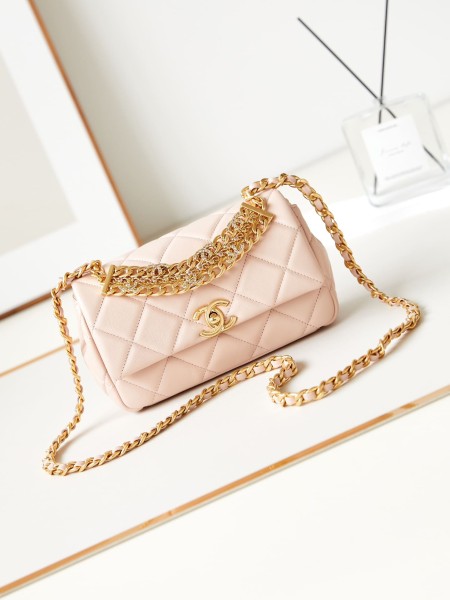Chanel(24C)