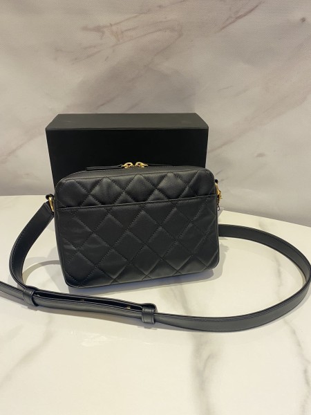 Chanel(22c)