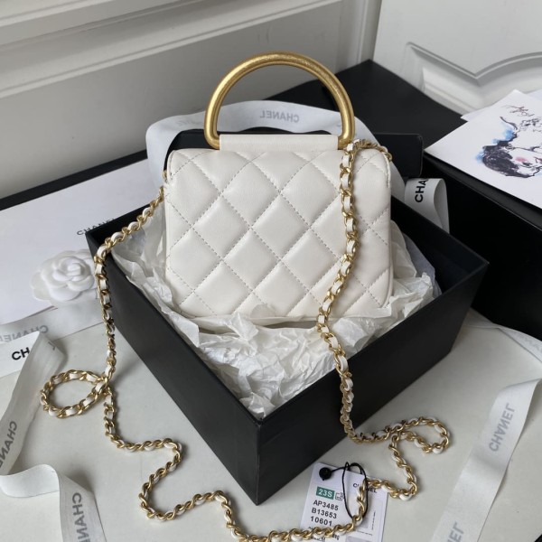 Chanel(23B)