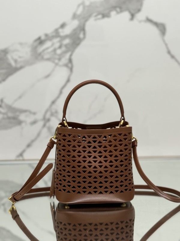 Prada(Saffiano)