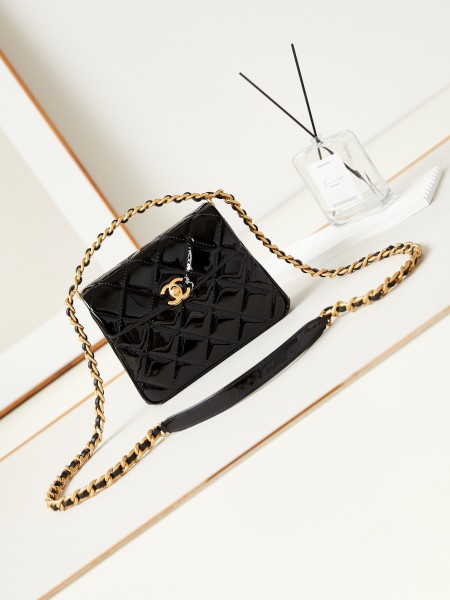 Chanel(24s)