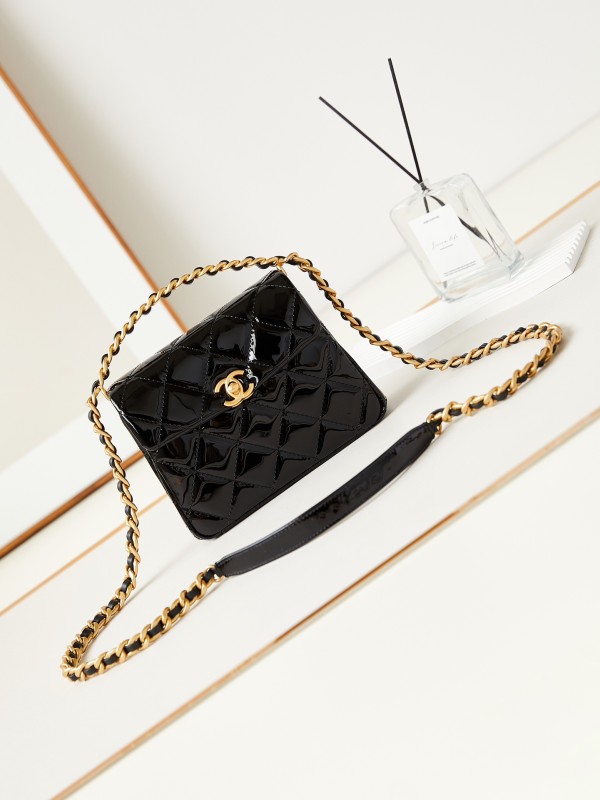 Chanel(24s)