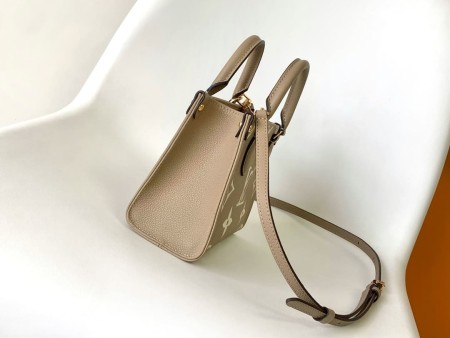 Louis Vuitton(On the go)