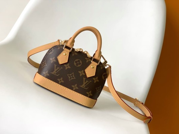 Louis Vuitton(ALMA)
