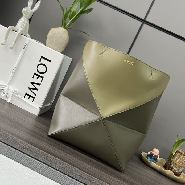 Loewe(Puzzle Fold Tote)