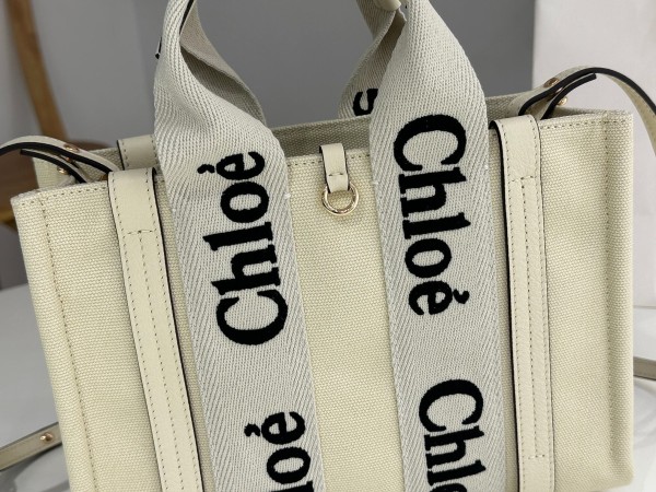 Chloe(Woody)