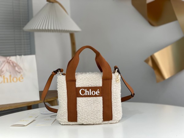 Chloe(Woody)