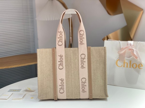 Chloe(Woody)
