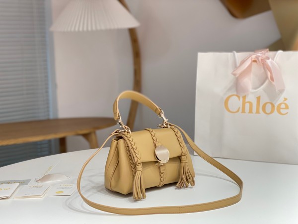Chloe(Penelope)