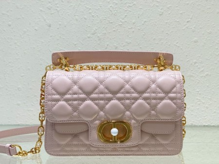 Dior(Jolie)