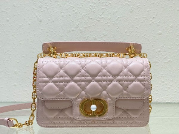 Dior(Jolie)