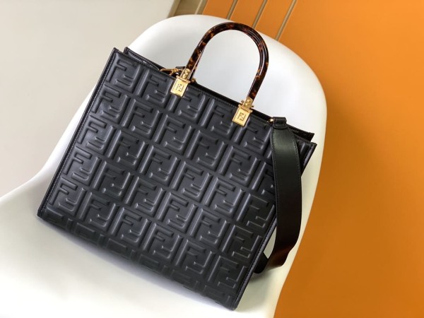 Fendi(sunshine shopper)