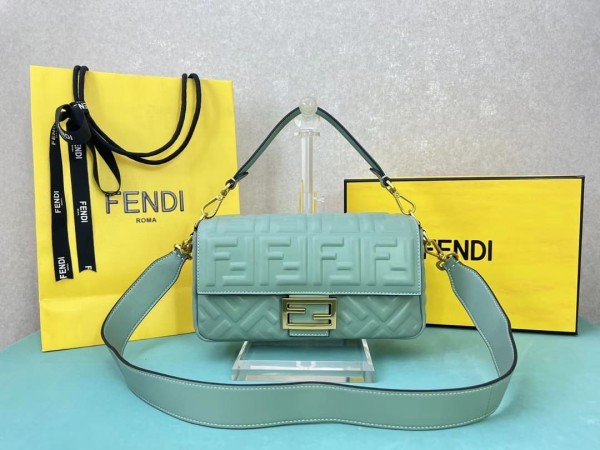 Fendi(Baguette)