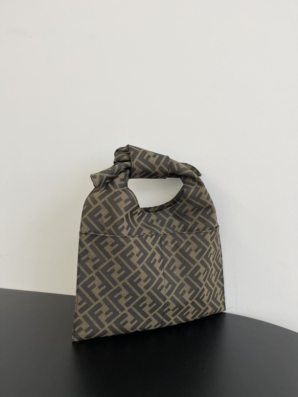 Fendi(FF)