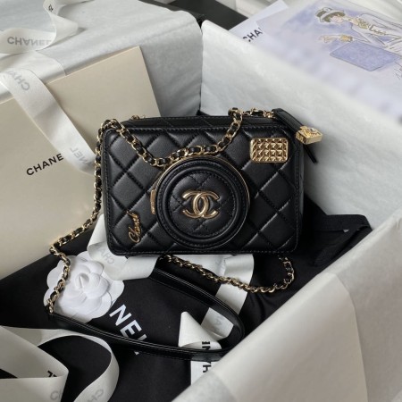 Chanel(24s)
