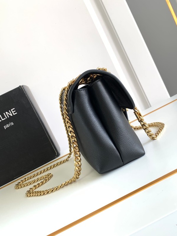Celine(TEEN VICTOIRE)