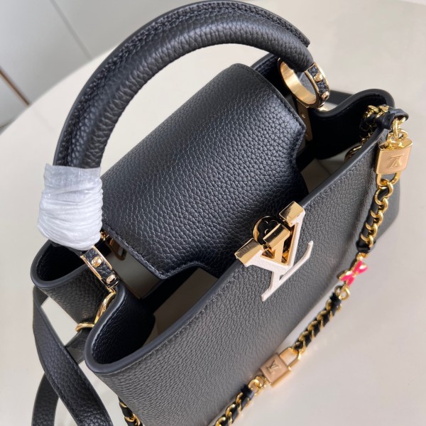 Louis Vuitton(Capucines)