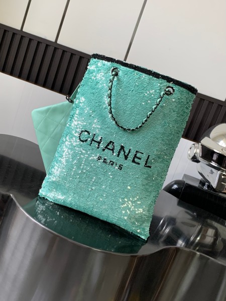 Chanel(24s)