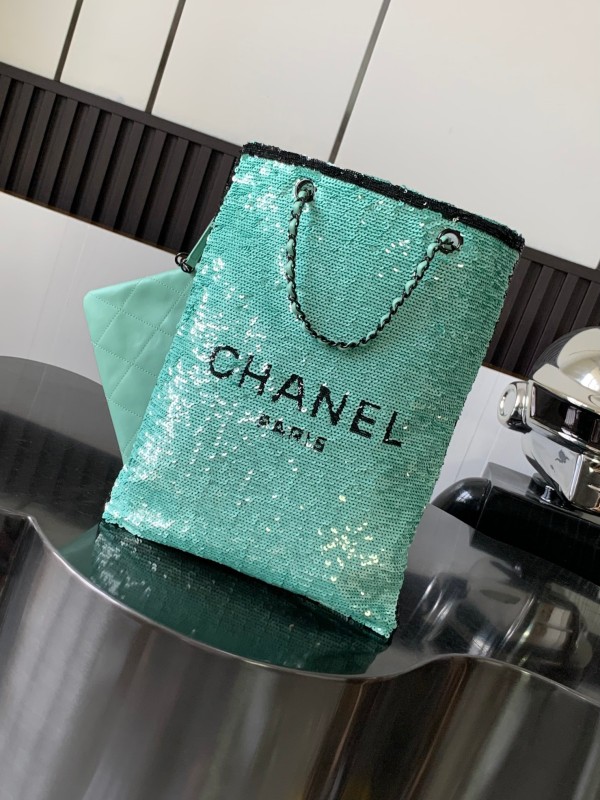 Chanel(24s)