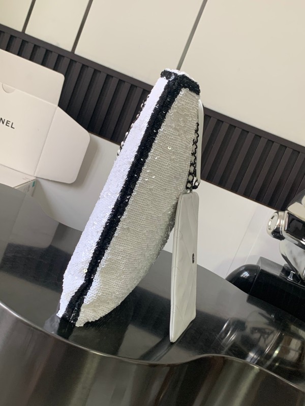 Chanel(24s)