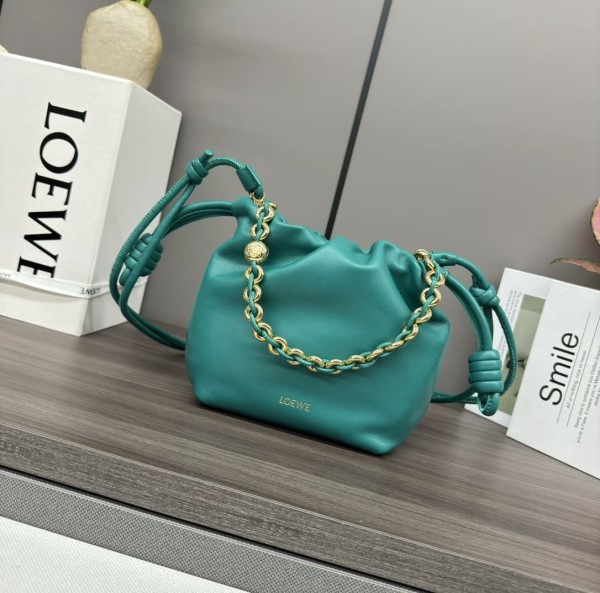 Loewe(Flamenco Purse)
