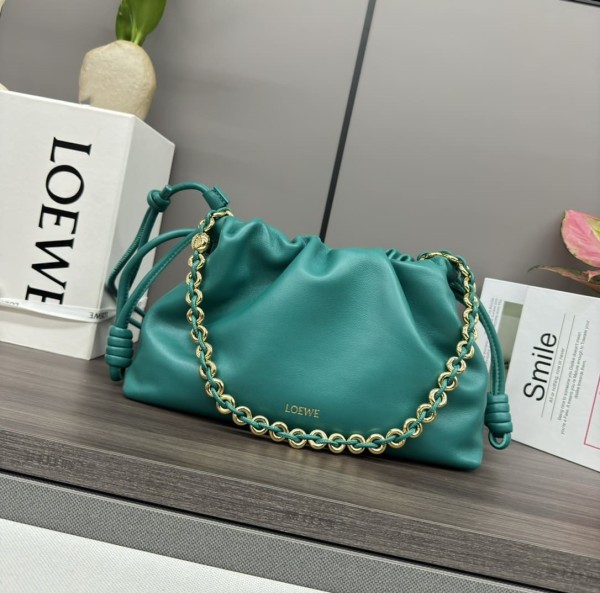 Loewe(Flamenco Purse)