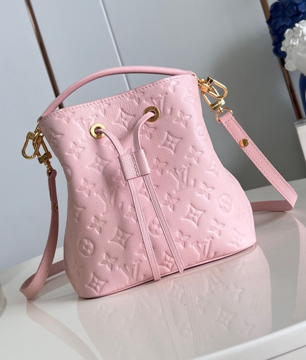 Louis Vuitton(Neonoe BB)