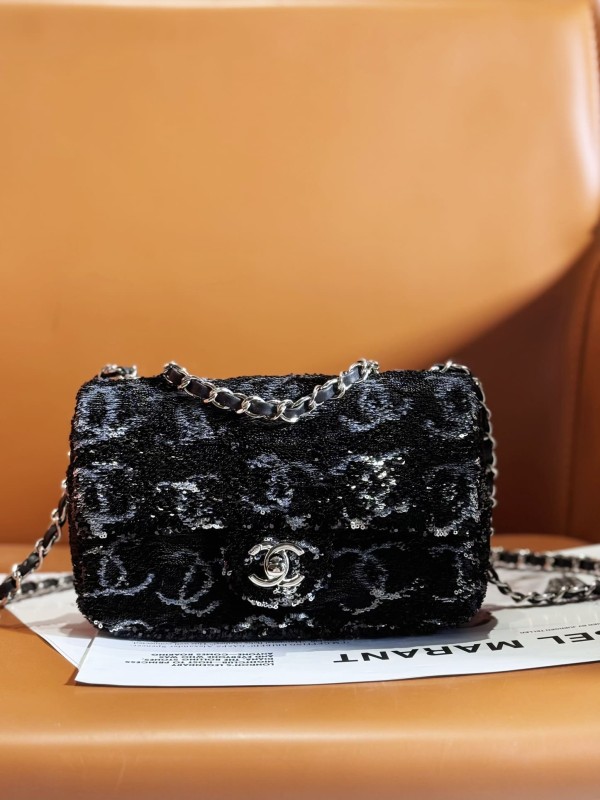 Chanel(23B)