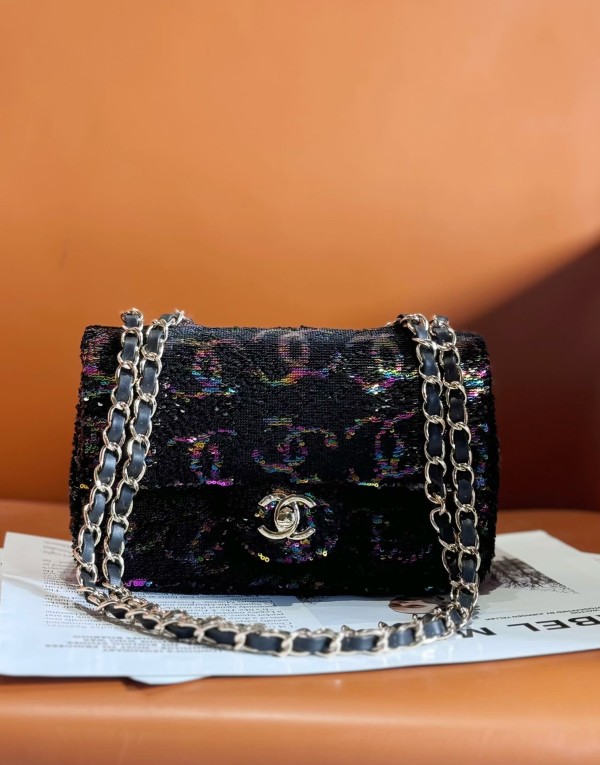 Chanel(23B)