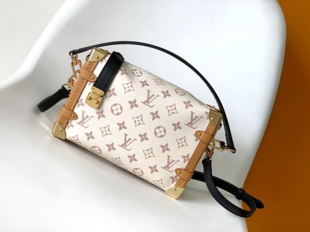Louis Vuitton(Cruise)