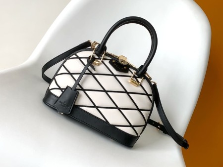 Louis Vuitton(Alma)