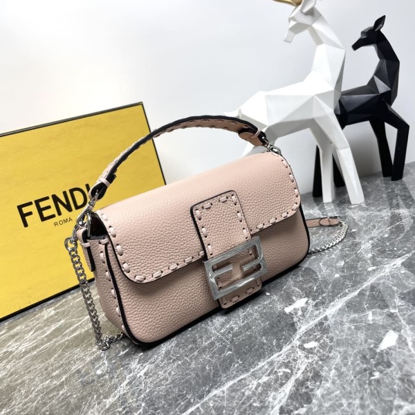 Fendi(Baguette)