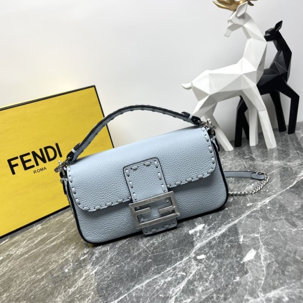 Fendi(Baguette)