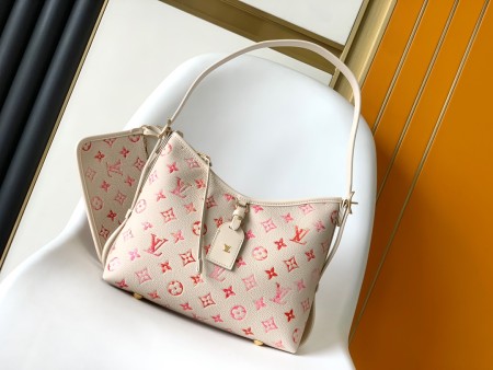 Louis vuitton(CarryAll)