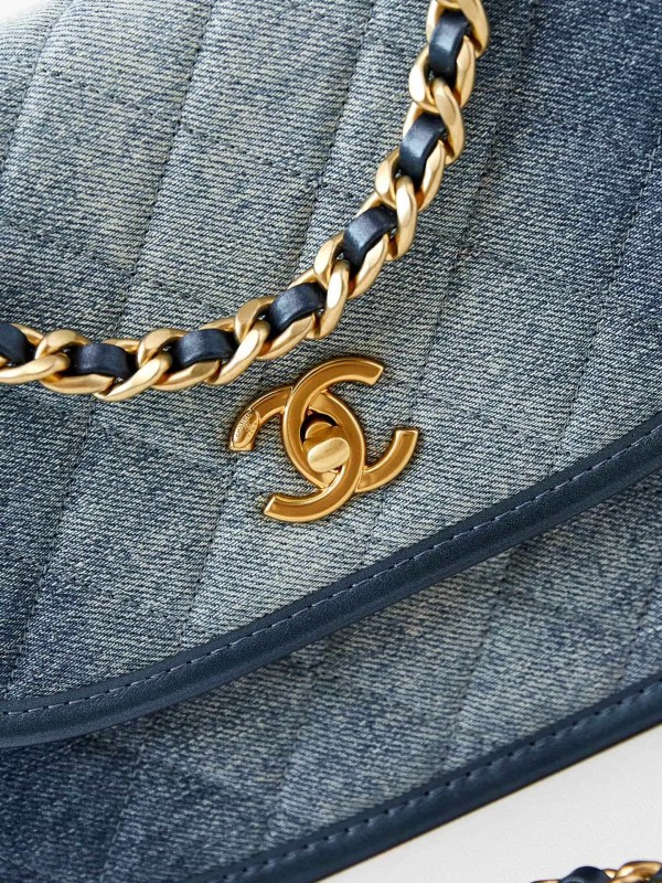 Chanel(24s)