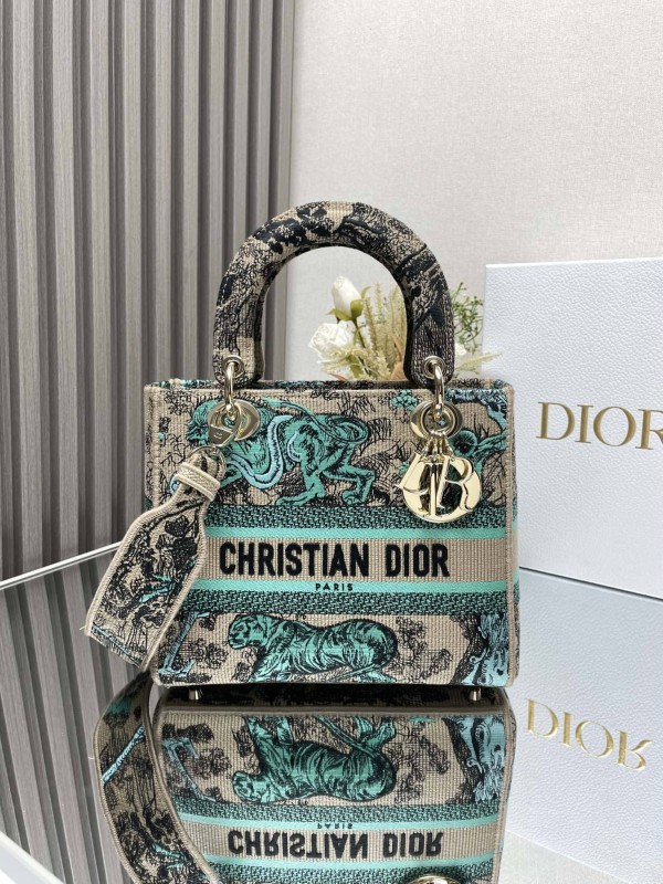 Dior(lady)