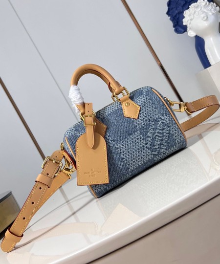 Louis Vuitton(Nano Speedy)
