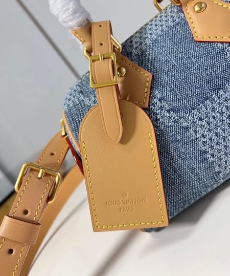 Louis Vuitton(Nano Speedy)