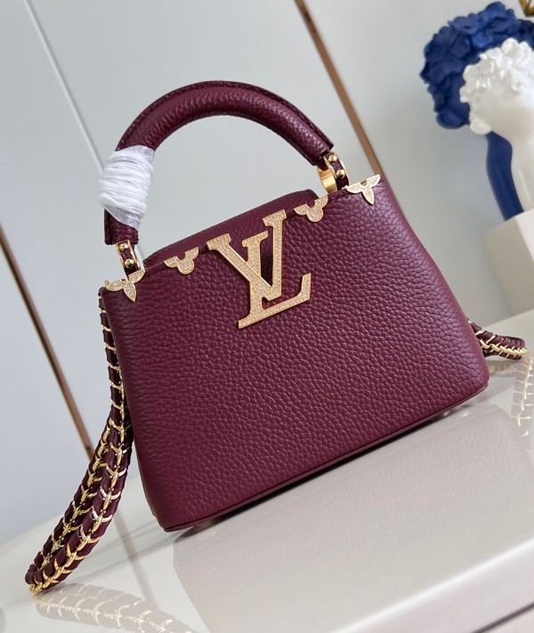 Louis Vuitton(Capucines)