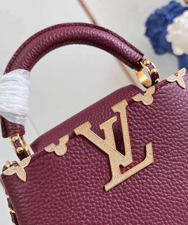Louis Vuitton(Capucines)