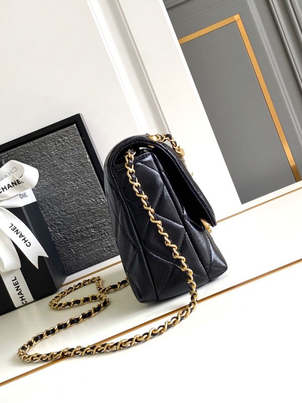 Chanel(CF)