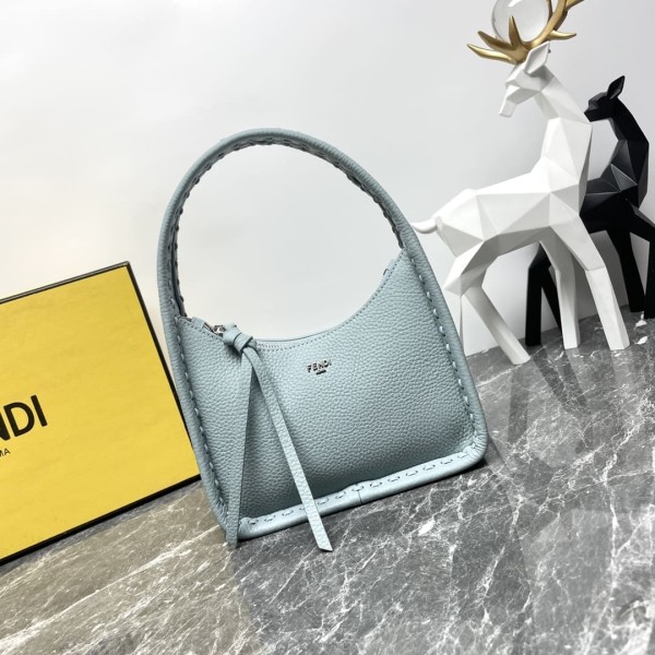 Fendi(Fendessence)