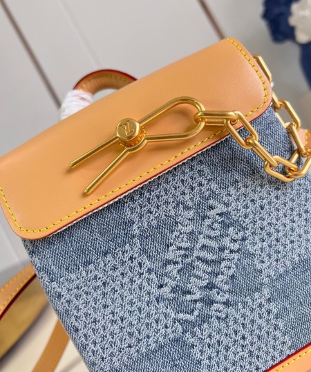 Louis Vuitton(Nano Steamer)