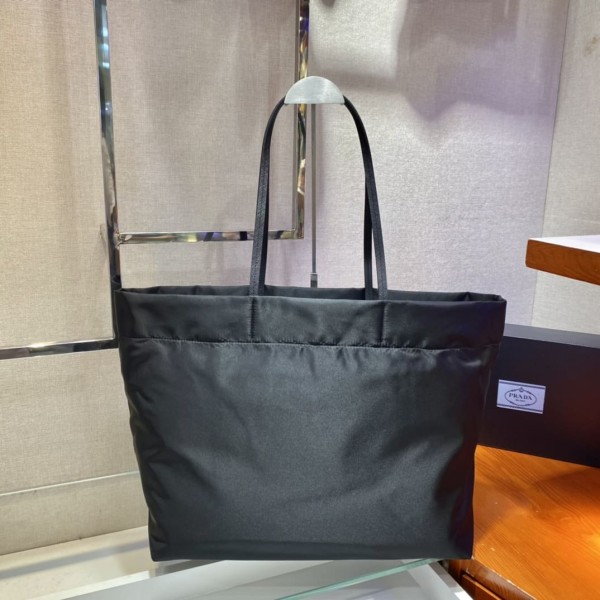Prada(1BG107)
