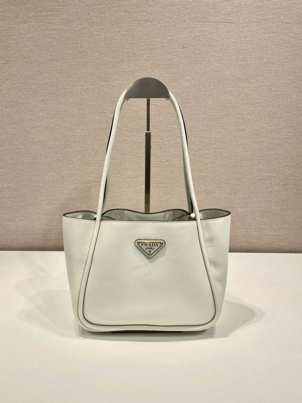 Prada(1BG539)