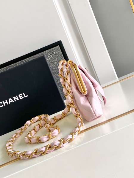 Chanel(24a)