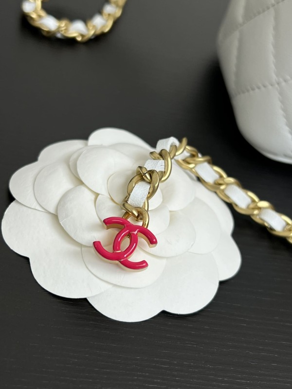 Chanel(24a)