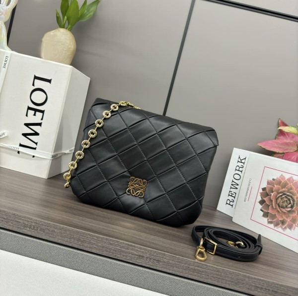 Loewe(Puffer Goya)