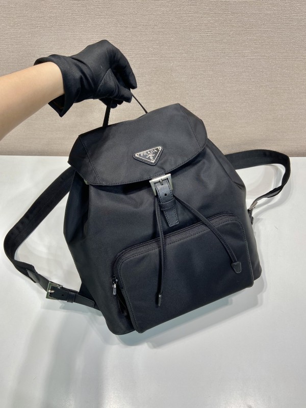 Prada(1BZ832)